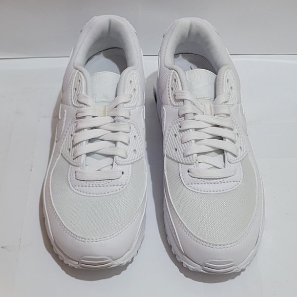 Nike Air Max 90 Triple White Sneaker Shoes - Picture 3 of 6